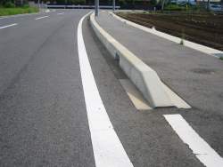882533 B