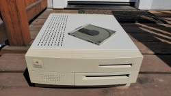 157957 B