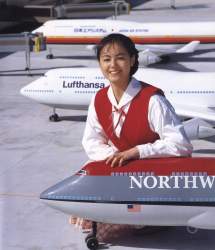 748666 B