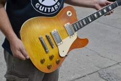 46987 B