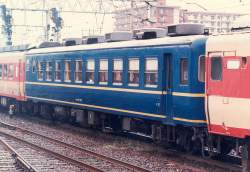 243090 B