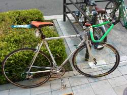3830975 B