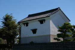 136768 B